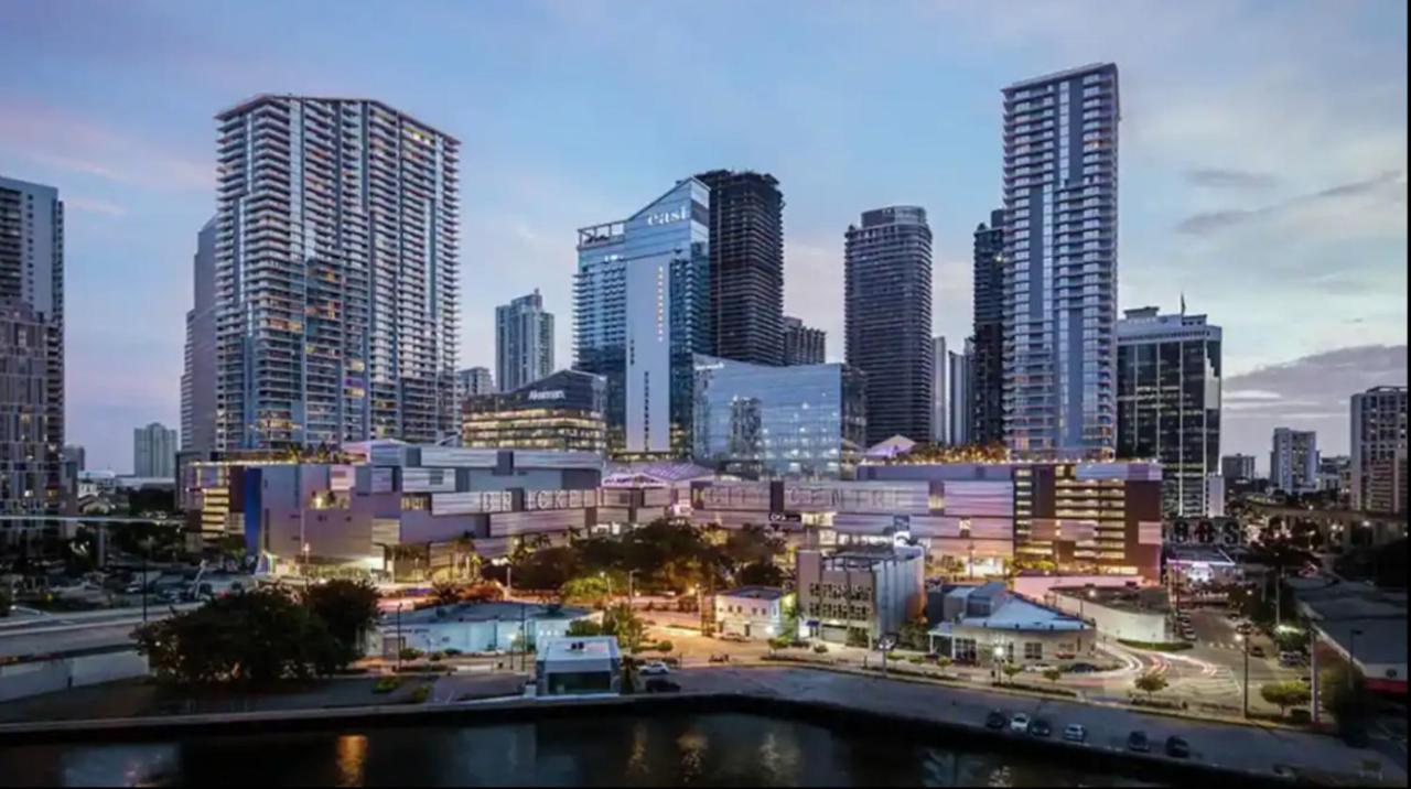 Modern 1 Bed In The Heart Of Brickell With Free Parking Lejlighed Miami Eksteriør billede