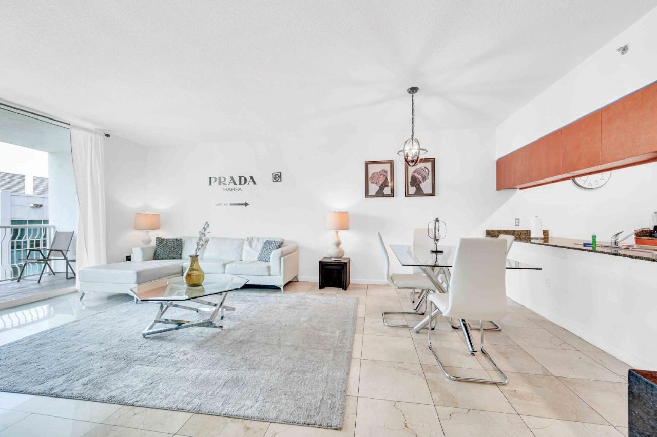 Modern 1 Bed In The Heart Of Brickell With Free Parking Lejlighed Miami Eksteriør billede