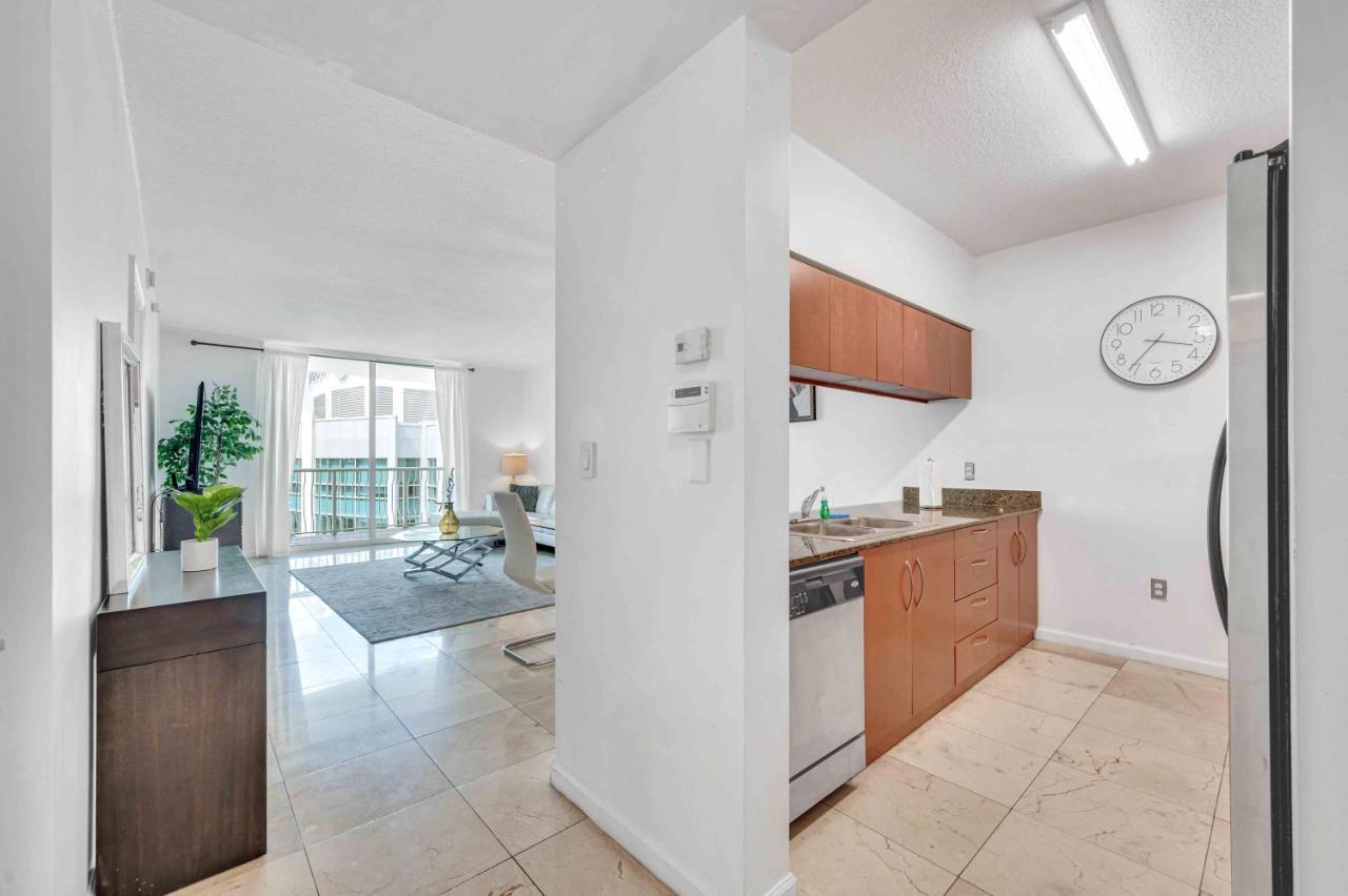 Modern 1 Bed In The Heart Of Brickell With Free Parking Lejlighed Miami Eksteriør billede